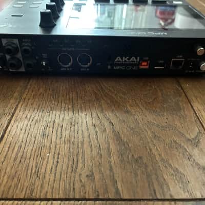 Akai MPC One Standalone Music Production Center 2020 - Present - Black image 4