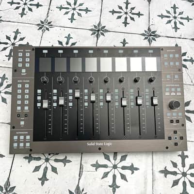Solid State Logic SSL UF8 DAW Controller