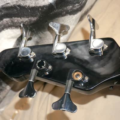 Peavey GV 5-string Bass Guitar Black * Graphite Neck * - For The Locals image 16
