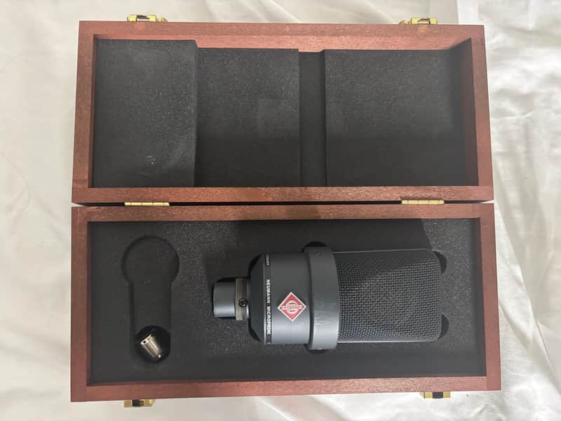 Neumann TLM 103 mt Large Diaphragm Cardioid Condenser Microphone