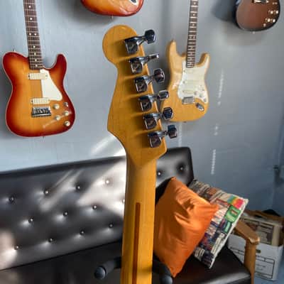 Fender Elite Stratocaster with Maple Fretboard 1983 - 1984 - Brown Sunburst image 5