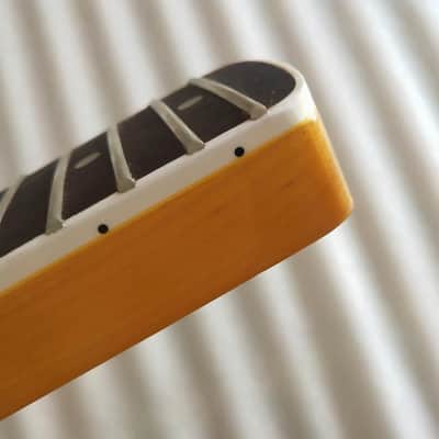 Glossy Yellow Guitar Maple Wood Strat Style Neck, 21 Frets Rosewood Fingerboard image 3