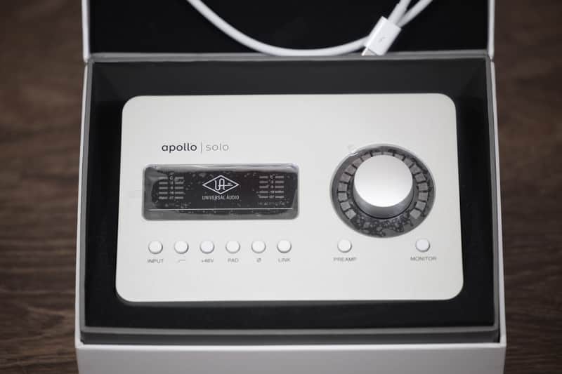 Universal Audio Apollo Solo Thunderbolt 3 Audio Interface  - Silver