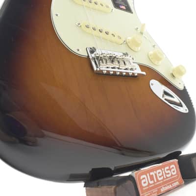 Fender American Professional II Stratocaster with Maple Fretboard 2023 - Present - Anniversary 2-Color Sunburst image 5
