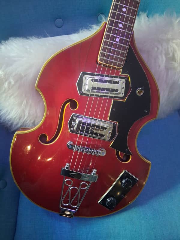 Tempo semi-hollow Violin shaped guitar - 1960s - Red Gloss image 1
