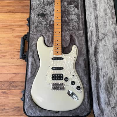 Fender Eric Johnson Stratocaster with Maple Fretboard 2006- Present - White Blonde image 2