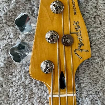 Mint Fender Player II Precision Bass guitar, Maple Fingerboard, Birch Green - MIM image 6