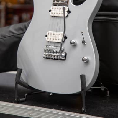 IBANEZ TOD10 Tim Henson Signature image 12
