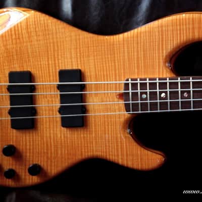 Fender Zone Active Natural image 2