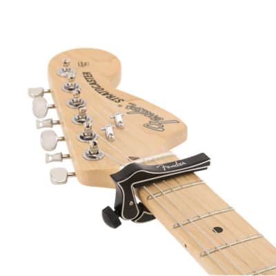 Fender Dragon Guitar Capo | Black image 2