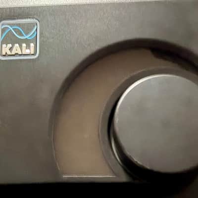 Kali Audio MV-BT Bluetooth Input Module with LiveWire Universal Voltage Power Supply and the 1Mii Bluetooth Transmitter/Receiver image 3