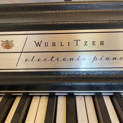 Wurlitzer 200A 64-Key Electric Piano 1974 - 1983 - Black image 2