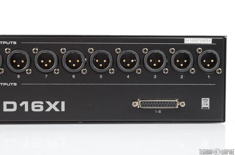 Violet Audio D16XI 16 Channel XLR DB25 Passive Splitter Studio