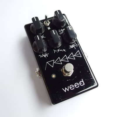 weed UGEEE | high-gain distortion pedal | high grade audio spec