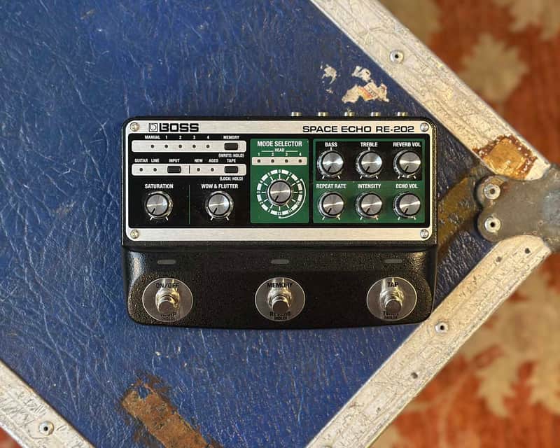 Boss RE-202 Space Echo