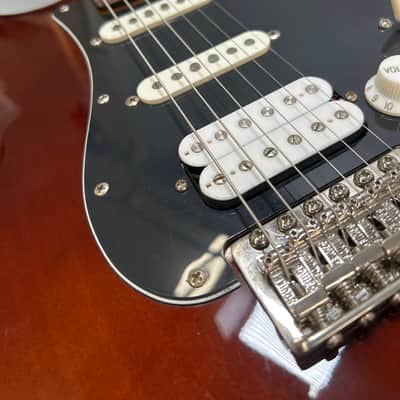 Squier Classic Vibe '70s Stratocaster HSS Electric Guitar - Walnut image 13