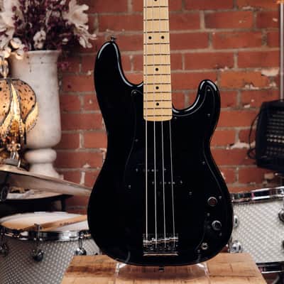 2008 Fender American Standard Precision Bass – With OHSC and Case Candy! image 2
