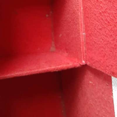 Vintage Cheney Hard Case 1950'S- 1960'S - Red interior. White and faux leather for dreadnought guitar image 6