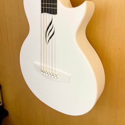 Enya Nova Go SP1- Travel Carbon Fiber Acoustic Electric image 4