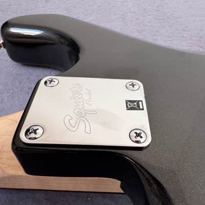 Squier Contemporary Stratocaster HSS with Laurel Fretboard 2018 - Black Metallic image 14