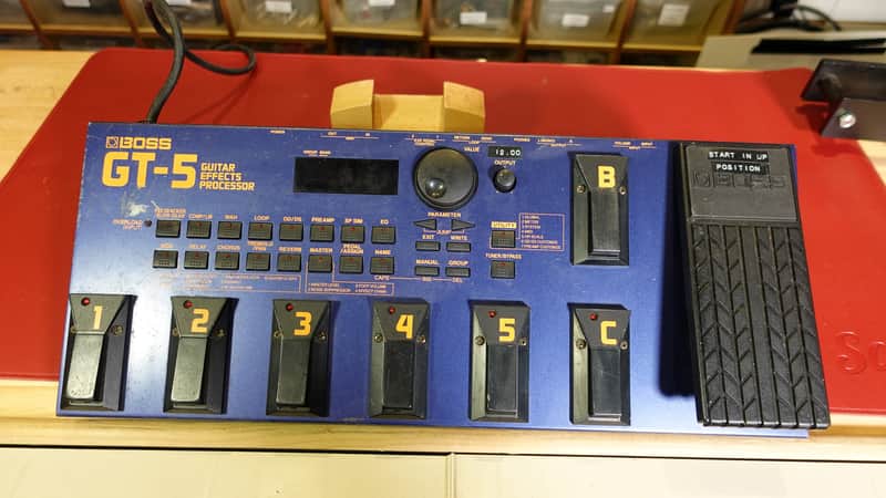 Boss GT-5 Multi-Effect Unit | Reverb