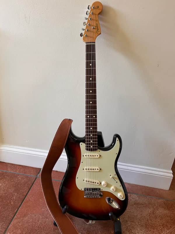 Fender Fender Standard Stratocaster MIM 2006 - 60th Anniversary Edition 2006 - Sunburst image 1