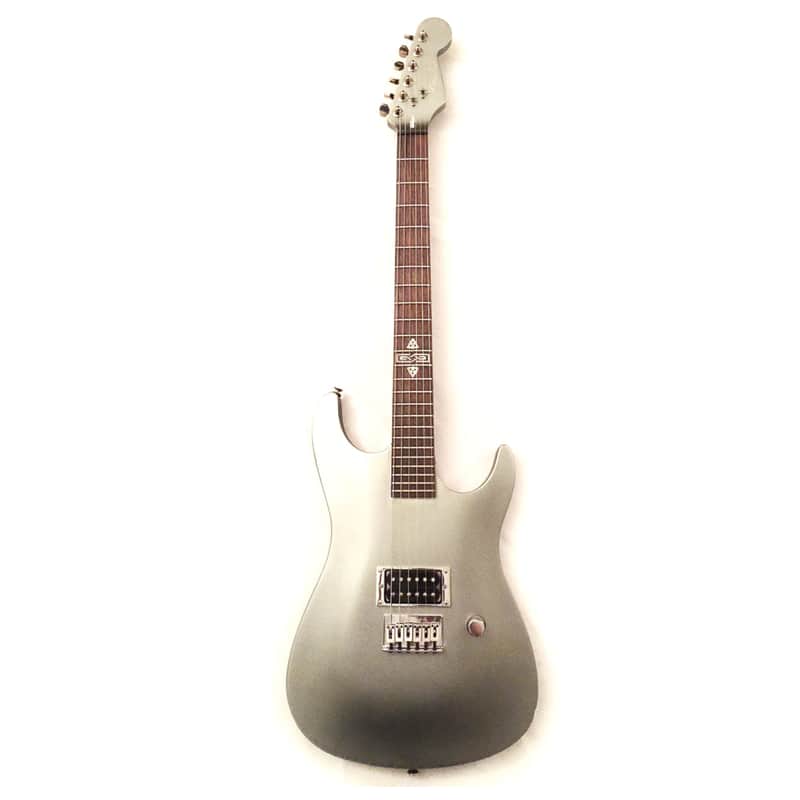 Fender Special Edition Set-Neck Showmaster Celtic H | Reverb