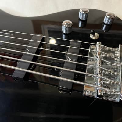 WASHBURN XB-600 - ACTIVE 6-STRING BASS w/ gig bag image 5