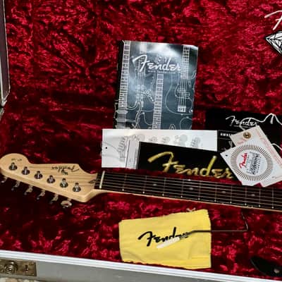2005 Fender 60th Anniversary American Series Stratocaster, Rosewood Fretboard 3-Color Sunburst, Very Collectable and Ships Fast ! image 24