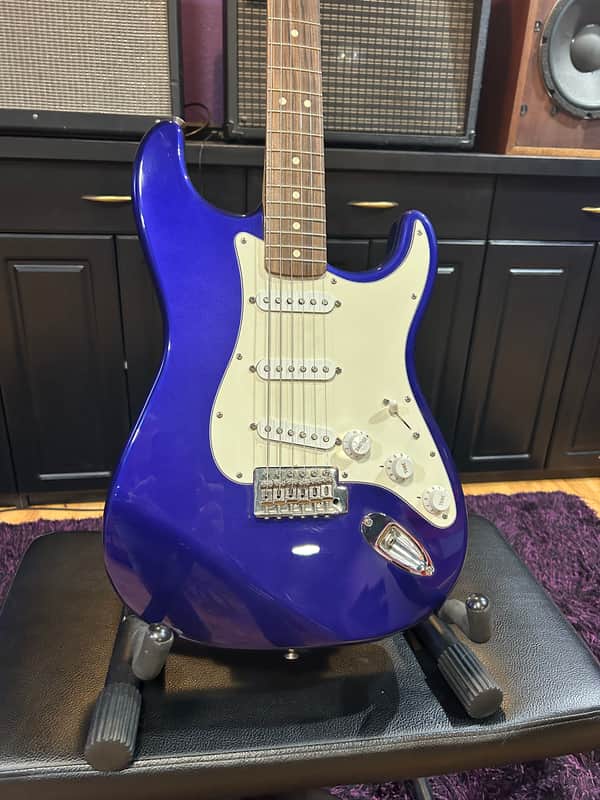 Fender Startocaster 2001 - Midnight Blue image 1