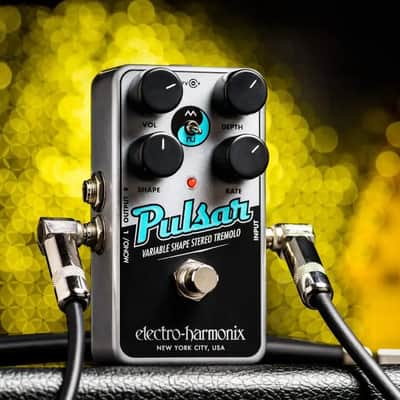 Electro-Harmonix Nano Pulsar Variable Shape Analog Tremolo image 1