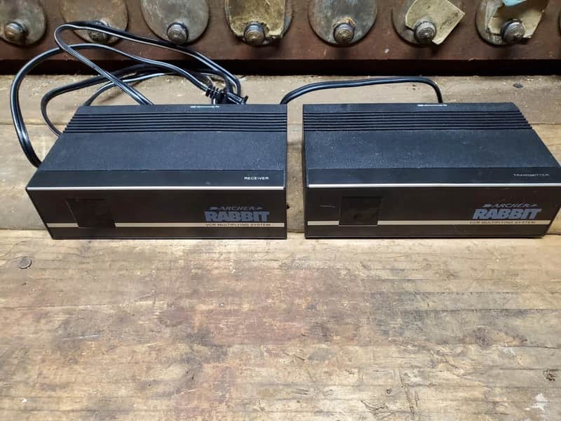 Archer Rabbit 15-1953 VCR Multiplying System Transmitter & Receiver image 1