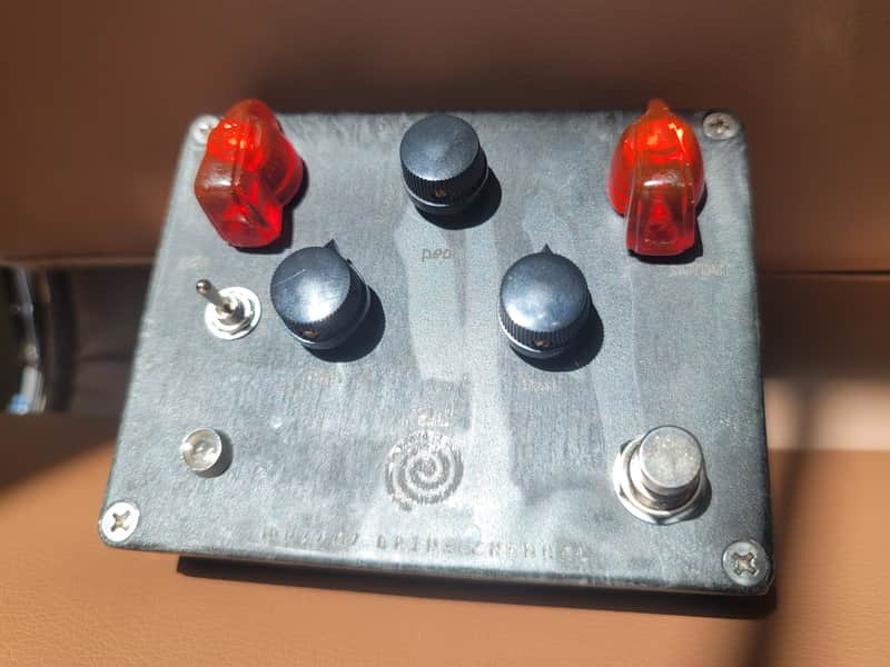 Spiral Electric FX Red Drive Channel image 1