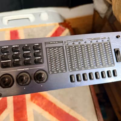 DBX 480 DriveRack Complete Equalization and Loudspeaker Management System imagen 3