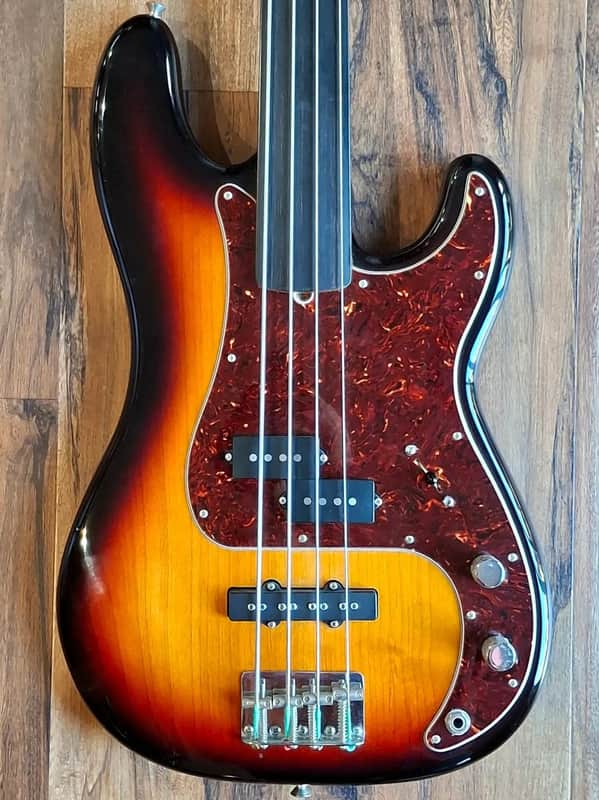 Fender Tony Franklin Artist Series Signature Fretless Precision Bass 2006 - Present - 3-Color Sunburst