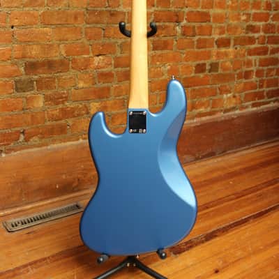 Fender American Vintage '64 Jazz Bass 2013 Lake Placid Blue image 3