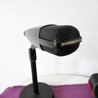 Sennheiser MD 421-U Cardioid Dynamic Microphone - Black image 7