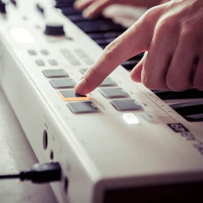 Arturia Clavier Maître 49 Touches KeyLab Essential 49 image 5