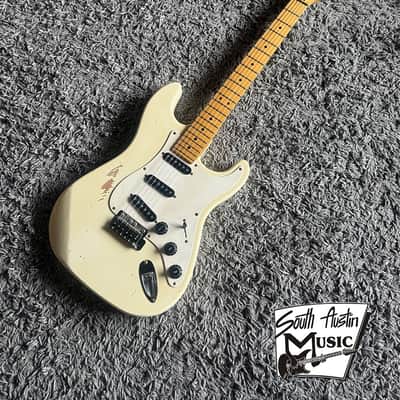 Peavey Predator - White image 1