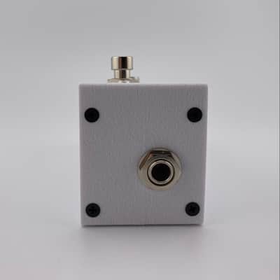 PdLS 3D Profile-matching AUX switch for PBC6X - Textured white image 4
