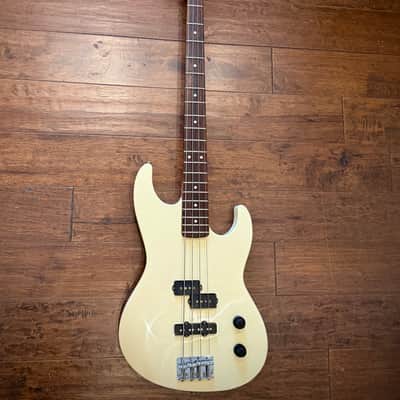 Fender Prodigy Active Bass Arctic White 1991 w/ HSC image 1