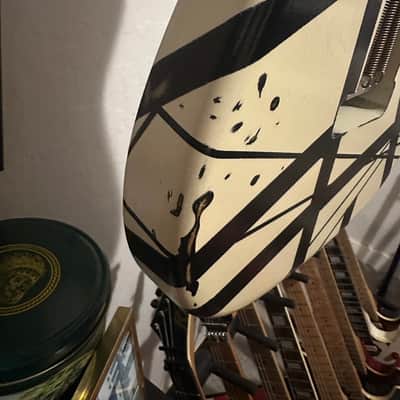 Frankenstrat/Frankenstein Black and White Replica Custom - Amateur image 4