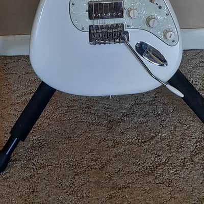 Custom Strat 2024 - Pearl white image 1