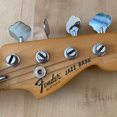 1977 78 Fender Jazz Bass w/OHSC, strap, owner's manual, warranty card image 4