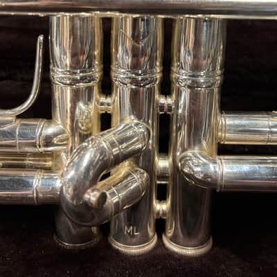 Bach Stradivarius Trumpet Model 37, Silver Finish image 3
