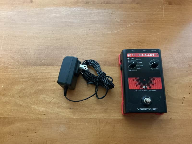TC Helicon VoiceTone R1 2011 - 2021 - Black image 1
