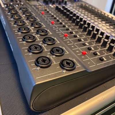Zoom LiveTrak L-20 Digital Mixer with Case & Extras image 7