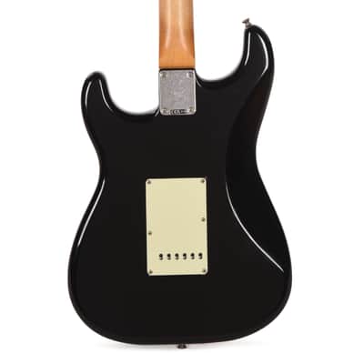 Fender Limited Edition Vintera II Road Worn '60s Stratocaster Black image 3