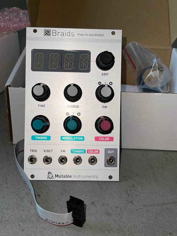 Mutable Instruments Braids Macro Oscillator w/ Original Box & Manual image 1