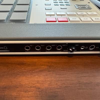 Akai MPC X Special Edition Standalone Sampler / Sequencer 2023 - Present - Grey image 4